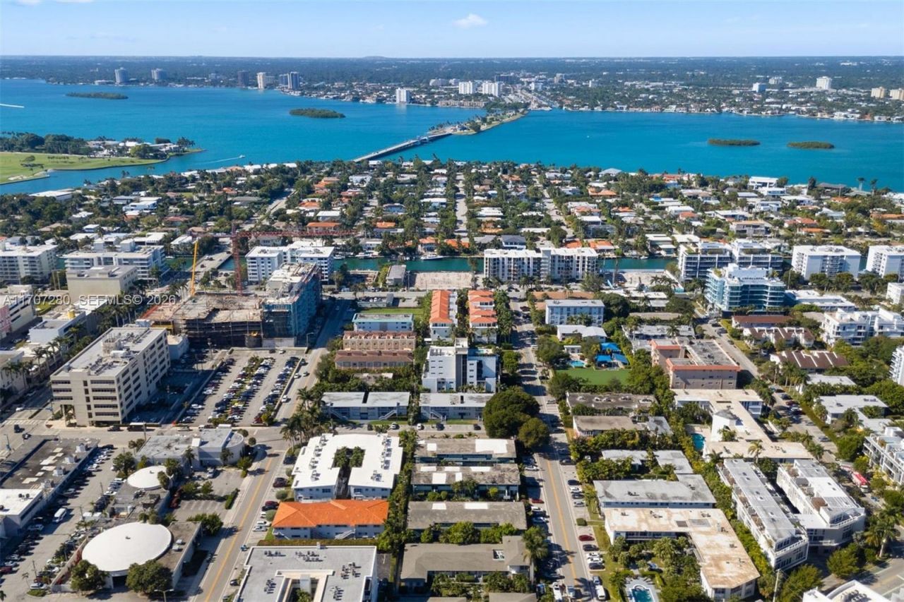 1060 98 St, Bay Harbor Islands, FL 33154 Photo