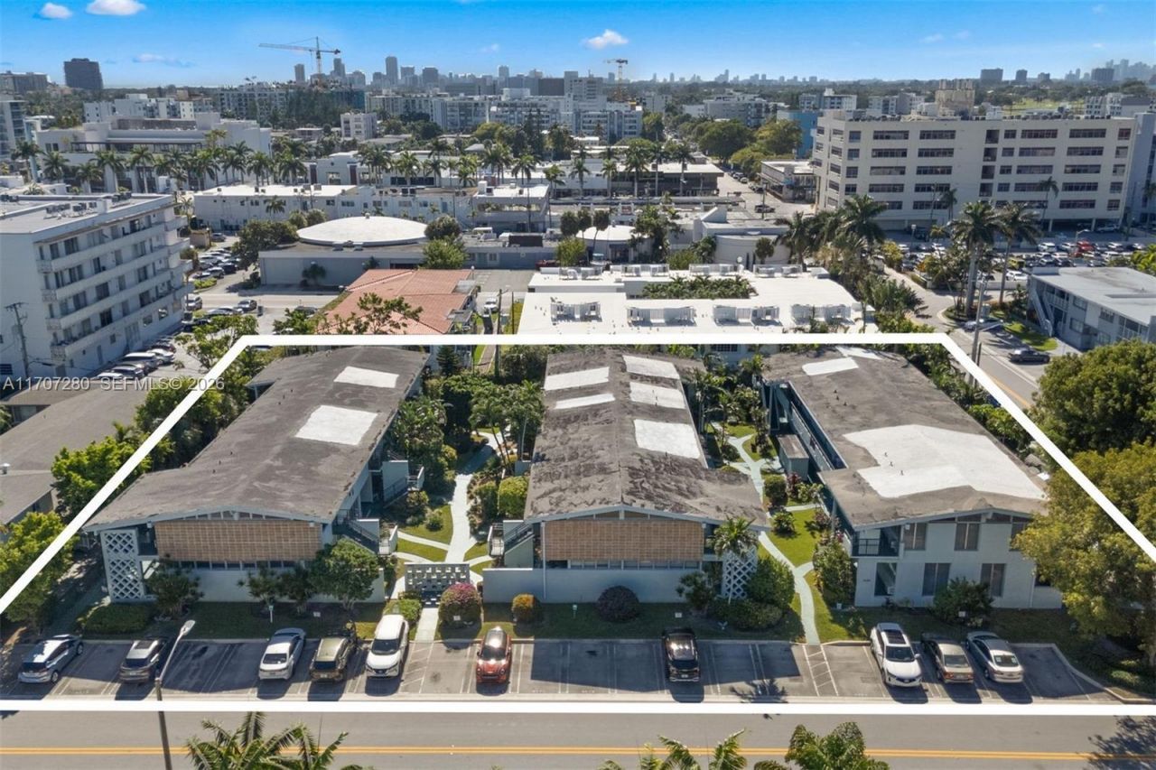 1060 98 St, Bay Harbor Islands, FL 33154 Photo