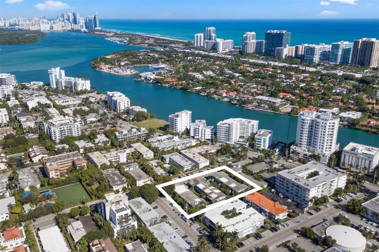 1060 98 St, Bay Harbor Islands, FL 33154 Photo