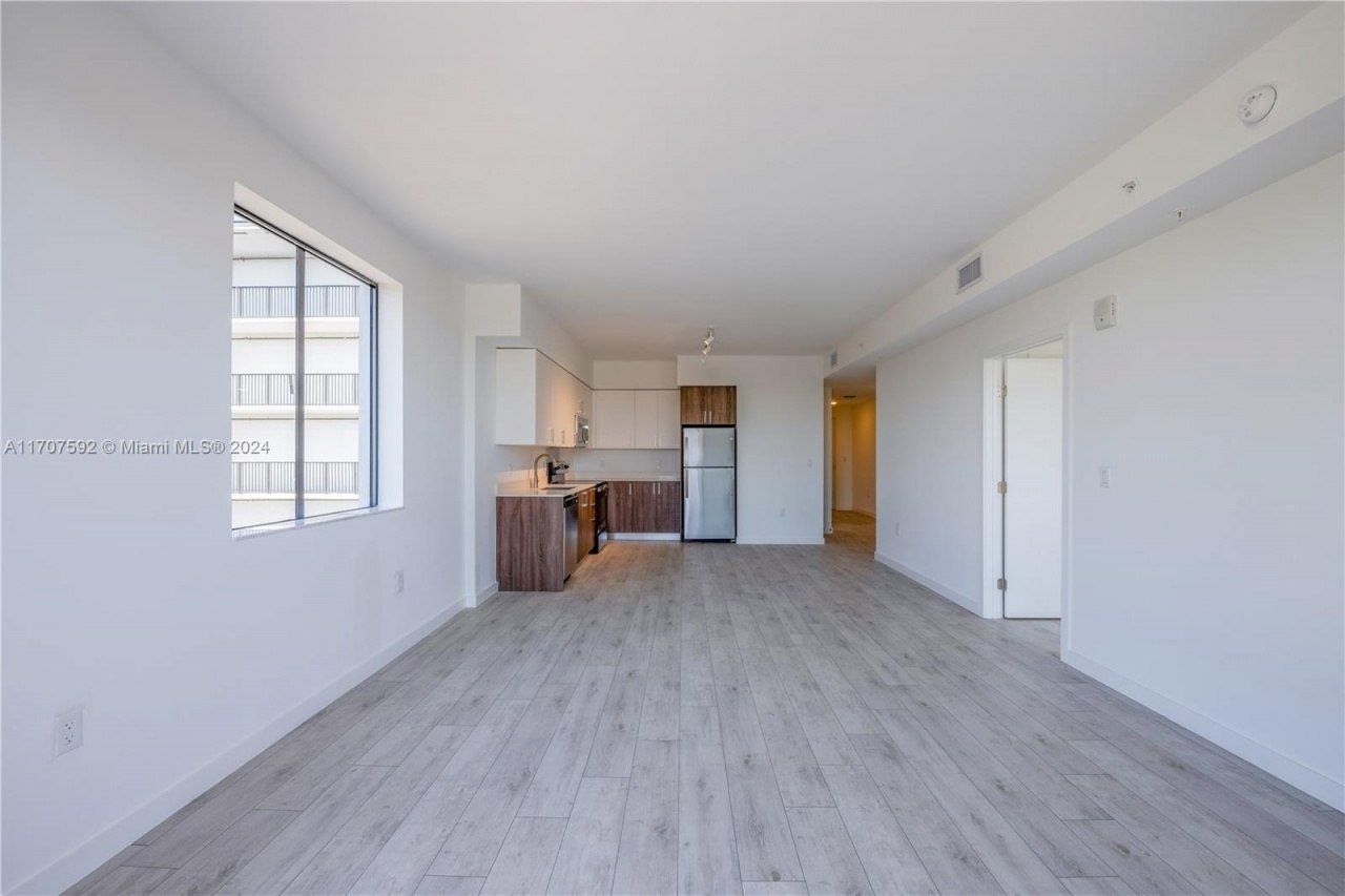 1080 NE 215th St, Unit 01-519, Unincorporated Dade County, FL 33179 Photo