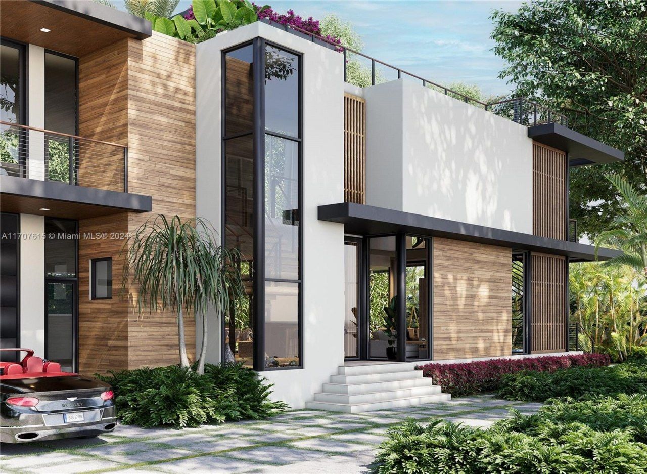 7607 NE 7th Ave, Miami, FL 33138 Photo