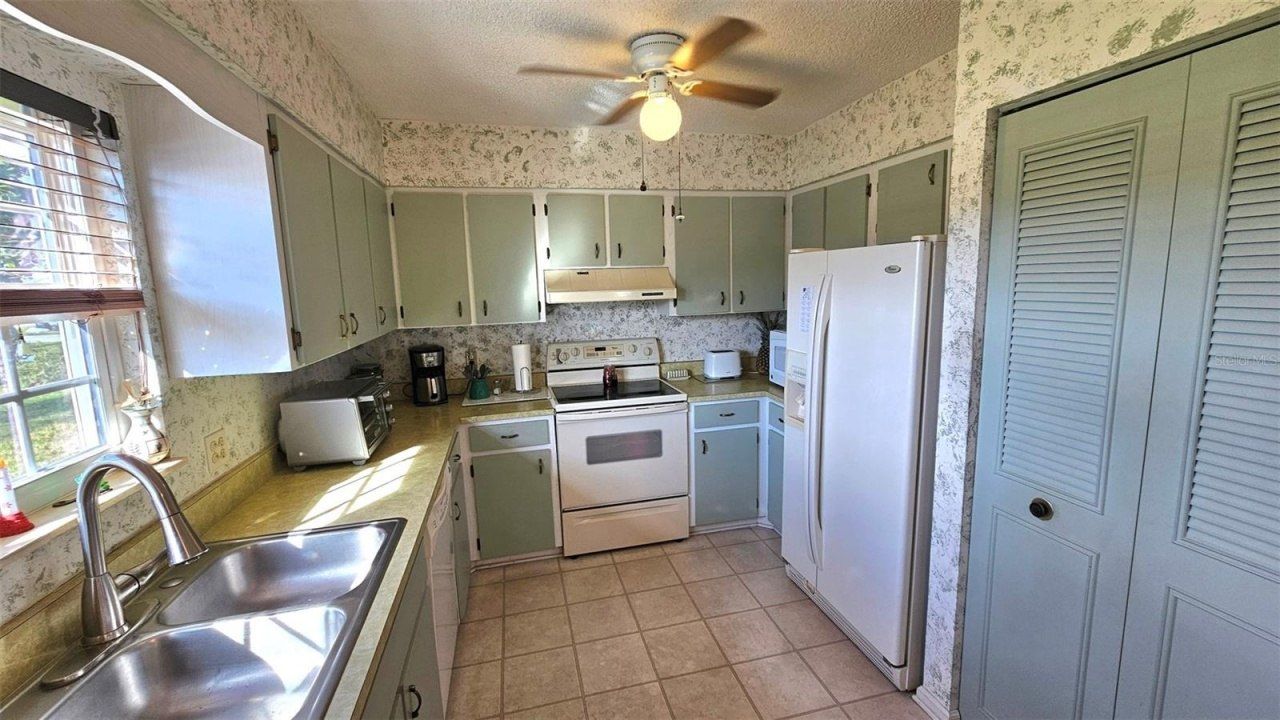 40 Sandra Circle, New Smyrna Beach, FL 32168 Photo