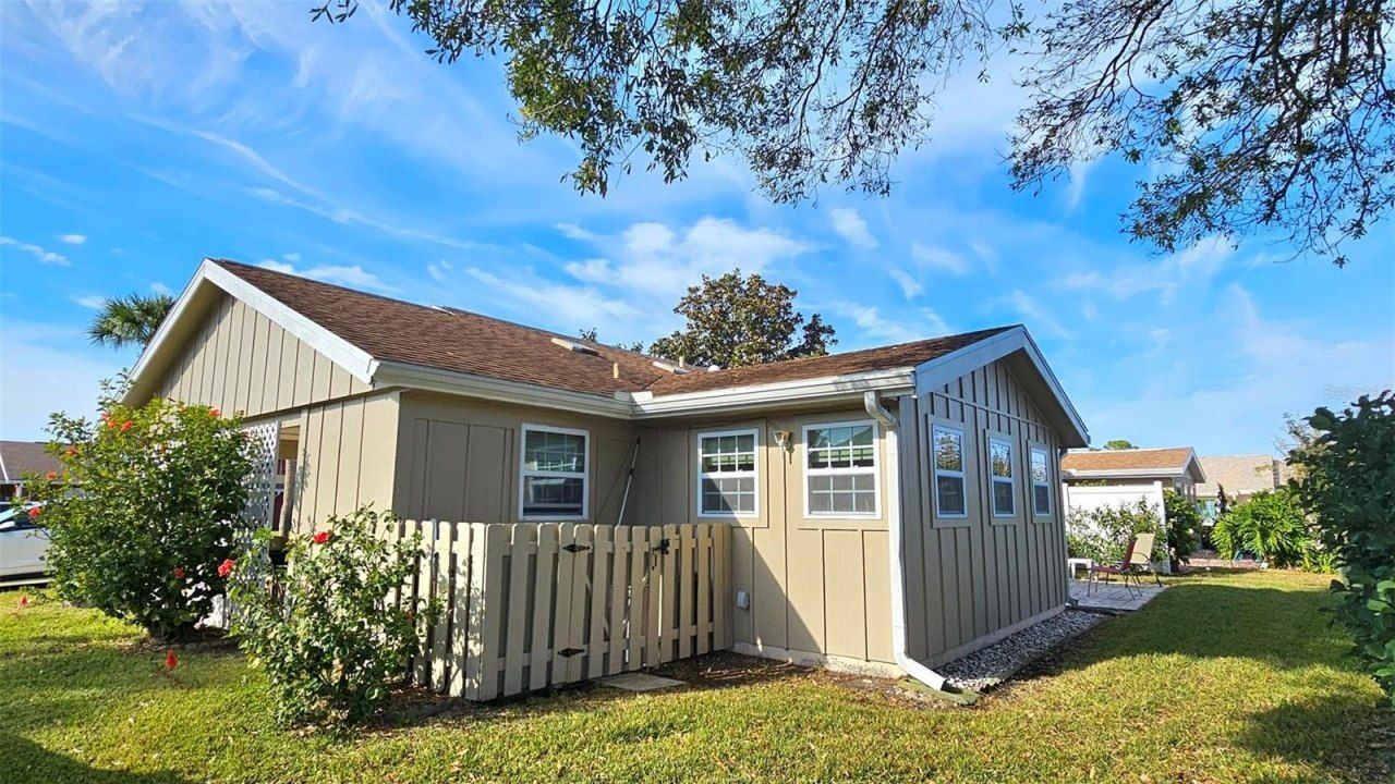 40 Sandra Circle, New Smyrna Beach, FL 32168 Photo