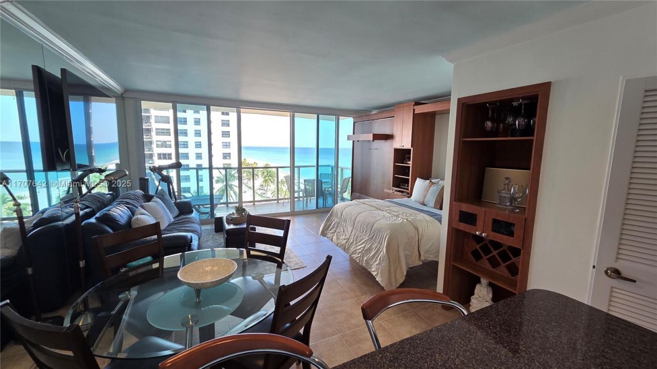2501 S Ocean Drive, Unit 809, Hollywood, FL 33019 Photo