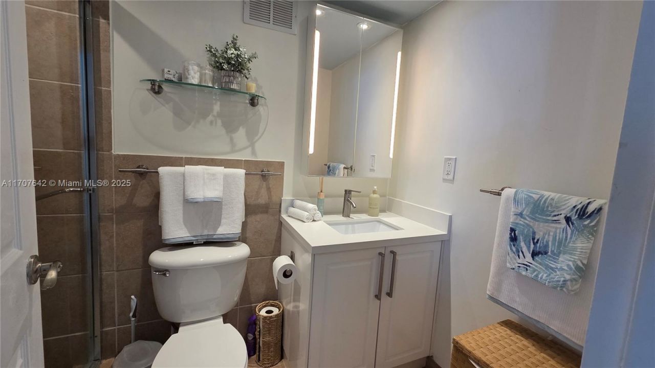 2501 S Ocean Drive, Unit 809, Hollywood, FL 33019 Photo
