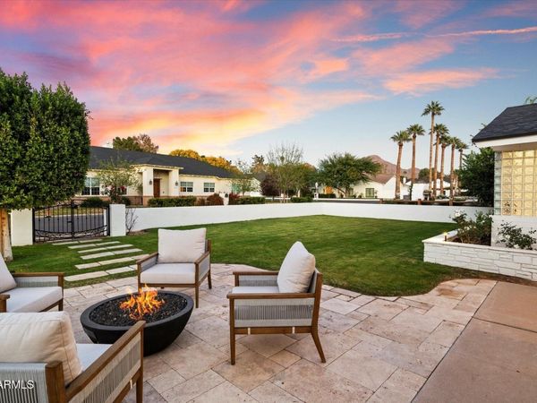 3827 E HAZELWOOD Street, Phoenix, AZ 85018