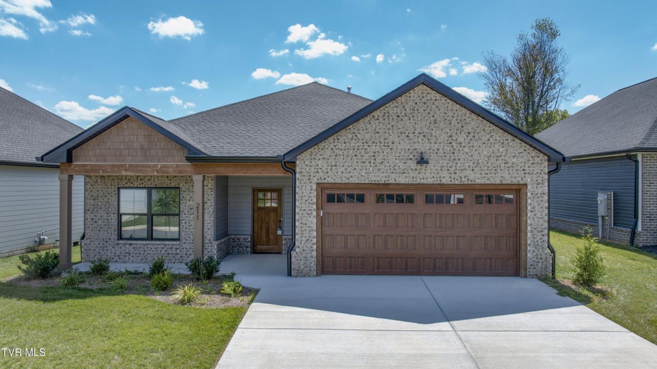 211 Dry Kiln Court, Johnson City, TN 37615 Main Photo