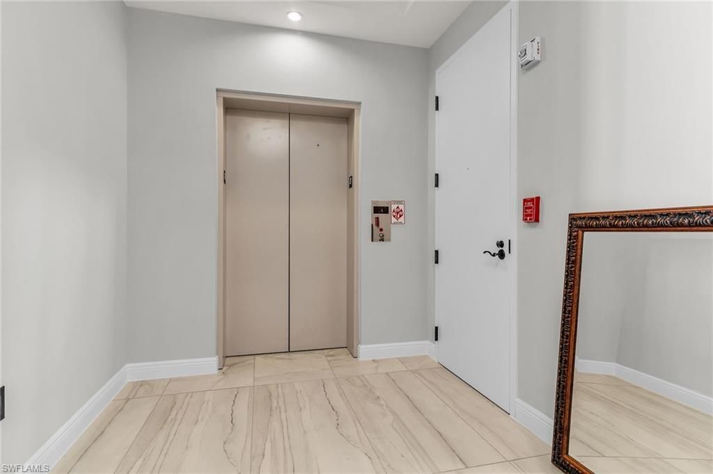 1050 Borghese Ln, Unit 2105, Naples, FL 34114 Photo