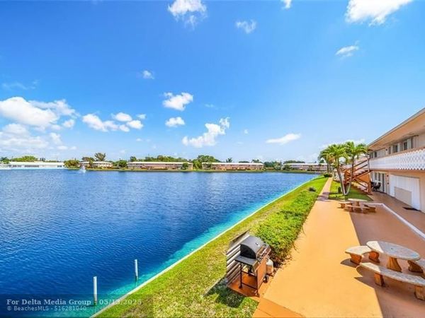 1015 SW 11th Ave, Unit 14K, Hallandale Beach, FL 33009