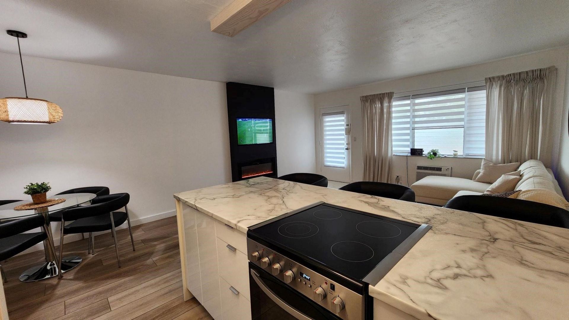 1015 SW 11th Avenue, Unit 14K, Hallandale Beach, FL 33009 Photo