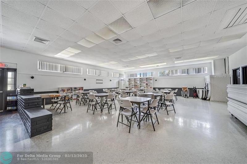 1015 SW 11th Avenue, Unit 14K, Hallandale Beach, FL 33009 Photo