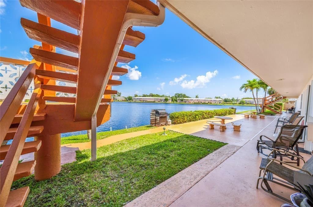 1015 SW 11th Avenue, Unit 14K, Hallandale Beach, FL 33009 Photo