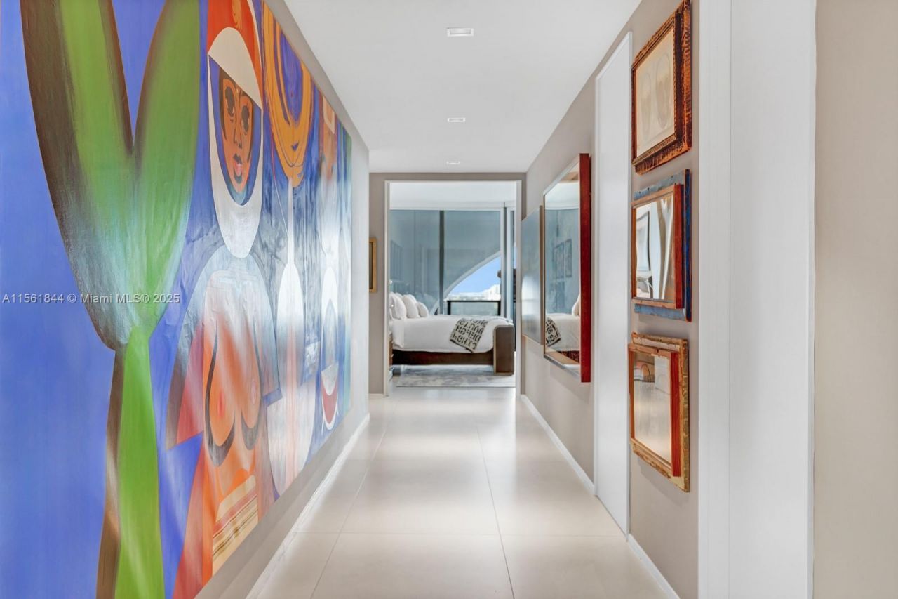 1000 Biscayne Blvd, Unit 1702, Miami, FL 33132 Photo