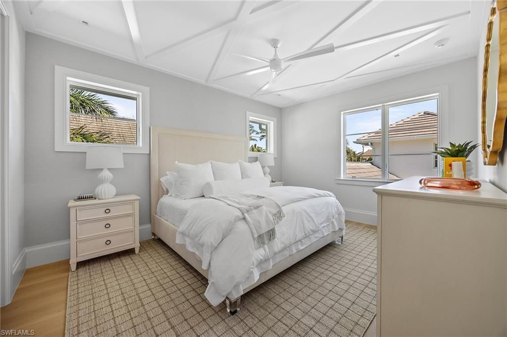 3277 Gordon Dr, Naples, FL 34102 Photo