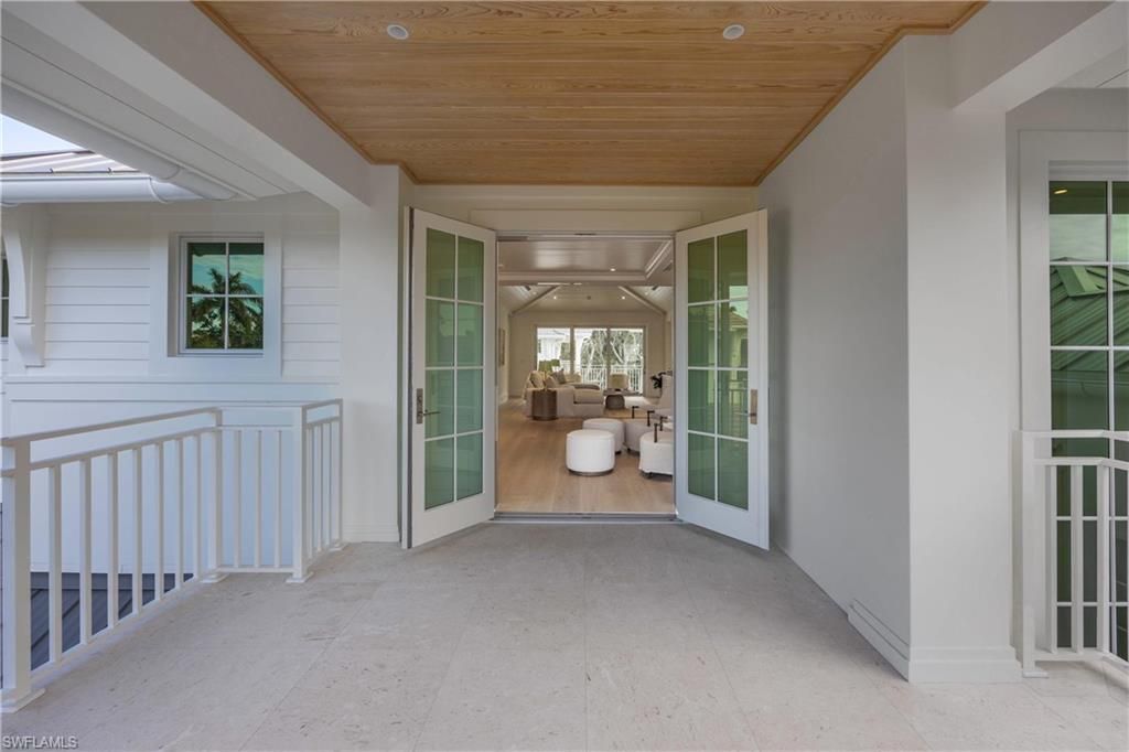 3295 Gordon Dr, Naples, FL 34102 Photo