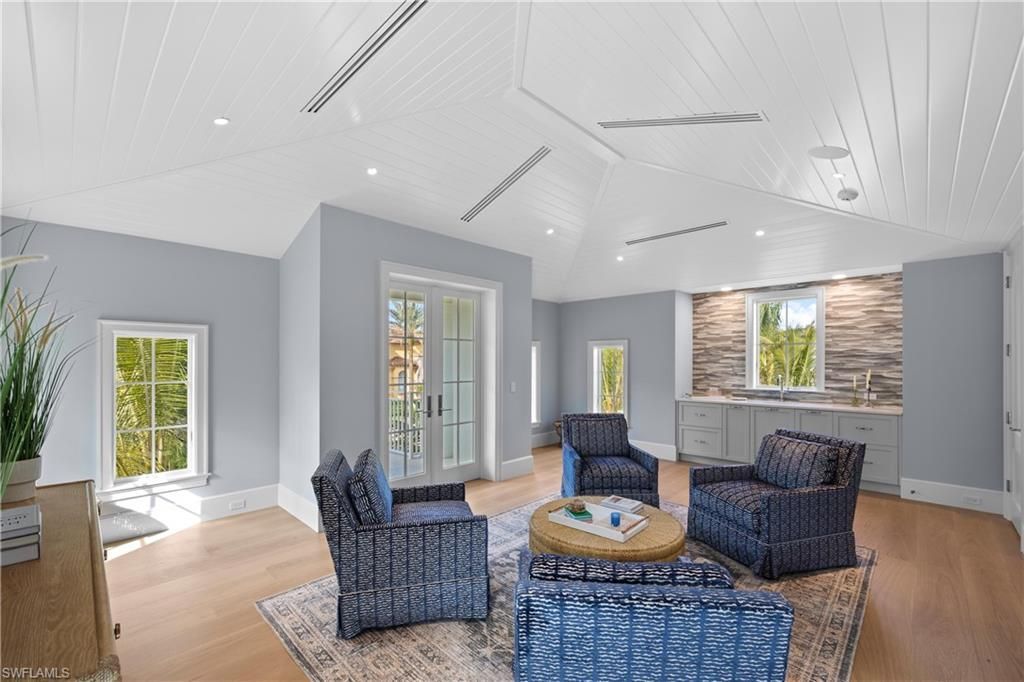 3295 Gordon Dr, Naples, FL 34102 Photo