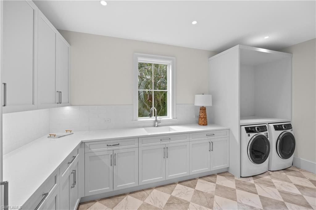 3295 Gordon Dr, Naples, FL 34102 Photo