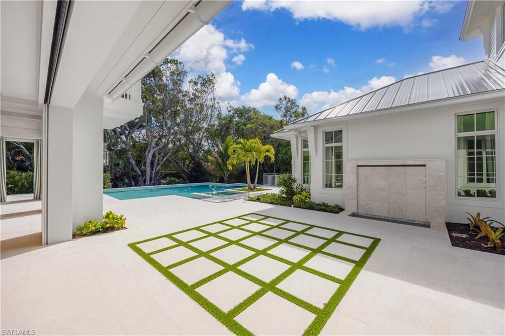 3295 Gordon Dr, Naples, FL 34102 Photo