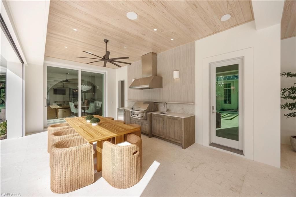 3295 Gordon Dr, Naples, FL 34102 Photo