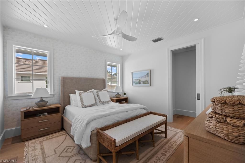 3295 Gordon Dr, Naples, FL 34102 Photo