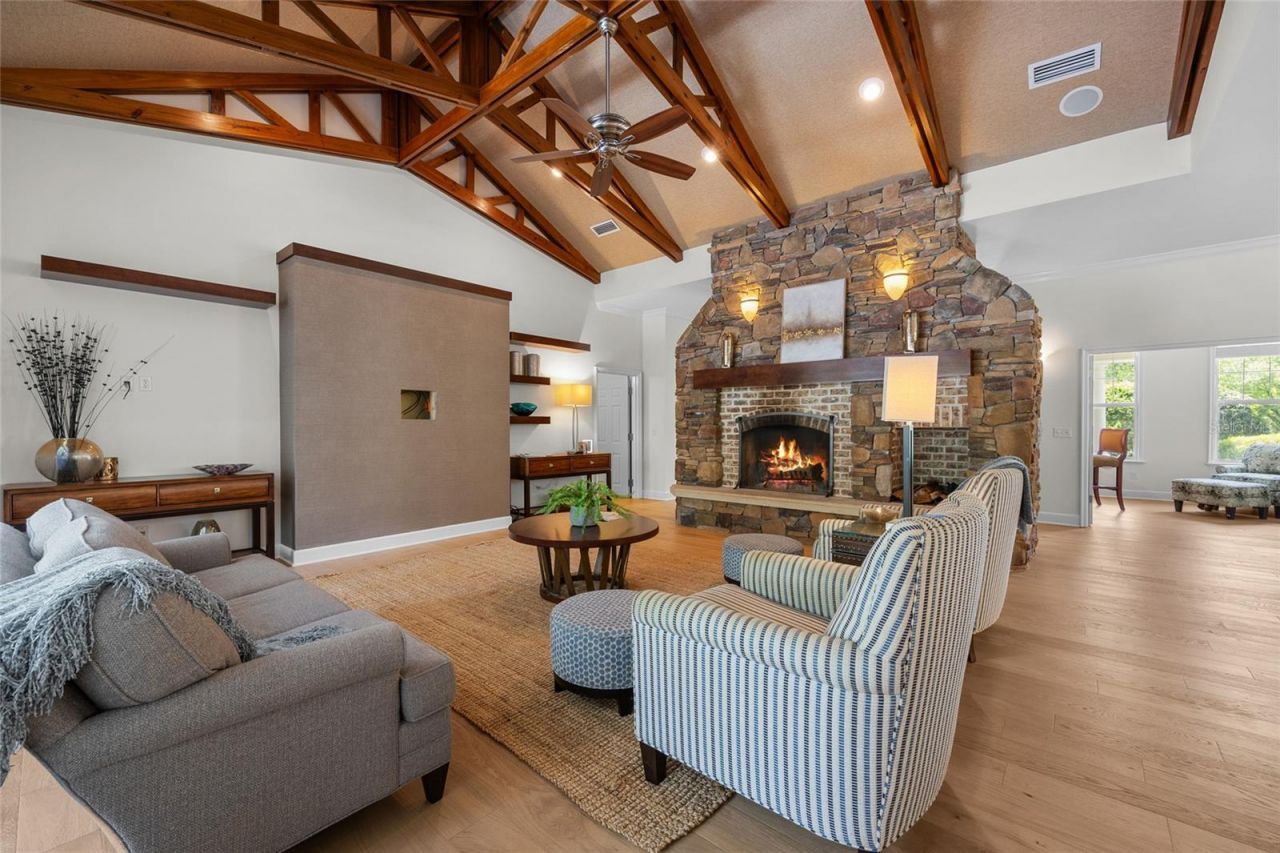 7106 NW 18th Avenue, Gainesville, FL 32605 Photo