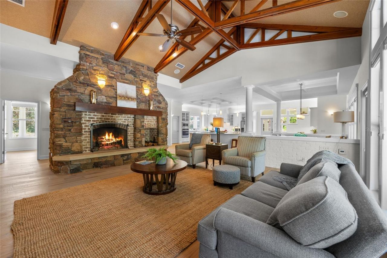 7106 NW 18th Avenue, Gainesville, FL 32605 Photo