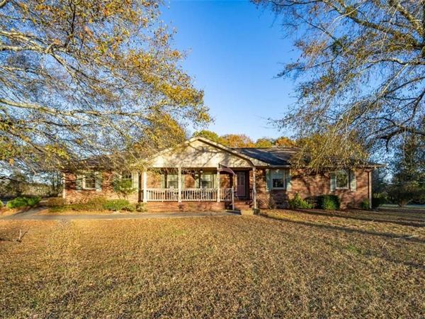 1526 N Cherokee Road N, Social Circle, GA 30025