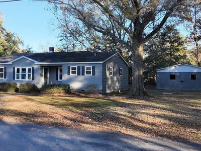 412 Live Oak Street, Walterboro, SC 29488