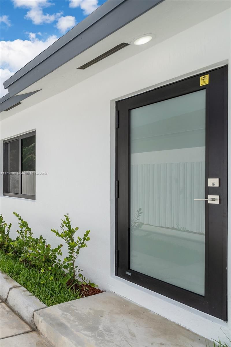 11970-11972 SW 213 St, Miami, FL 33177 Photo