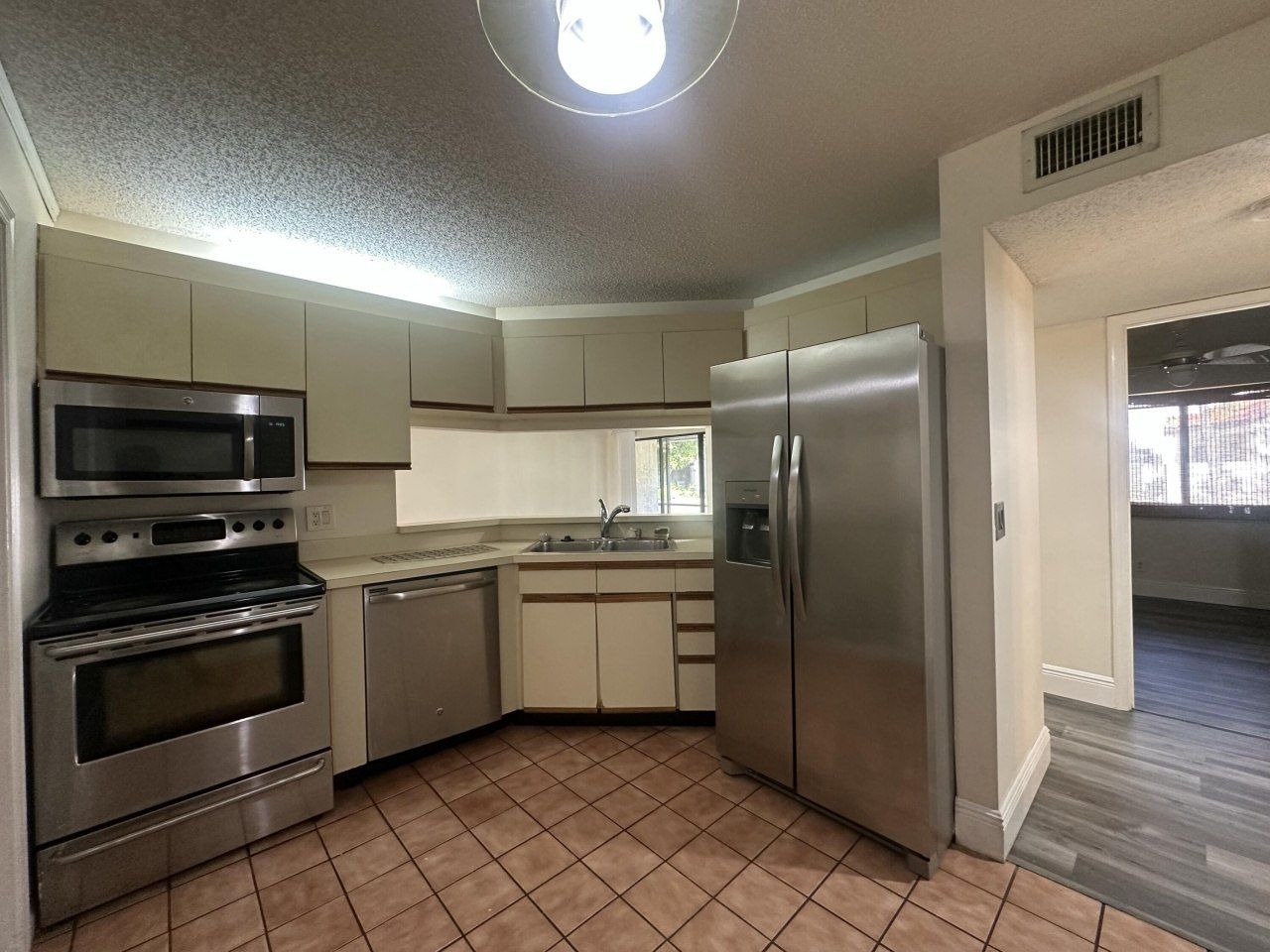 8 Via De Casas Sur, Unit 103, Boynton Beach, FL 33426 Photo