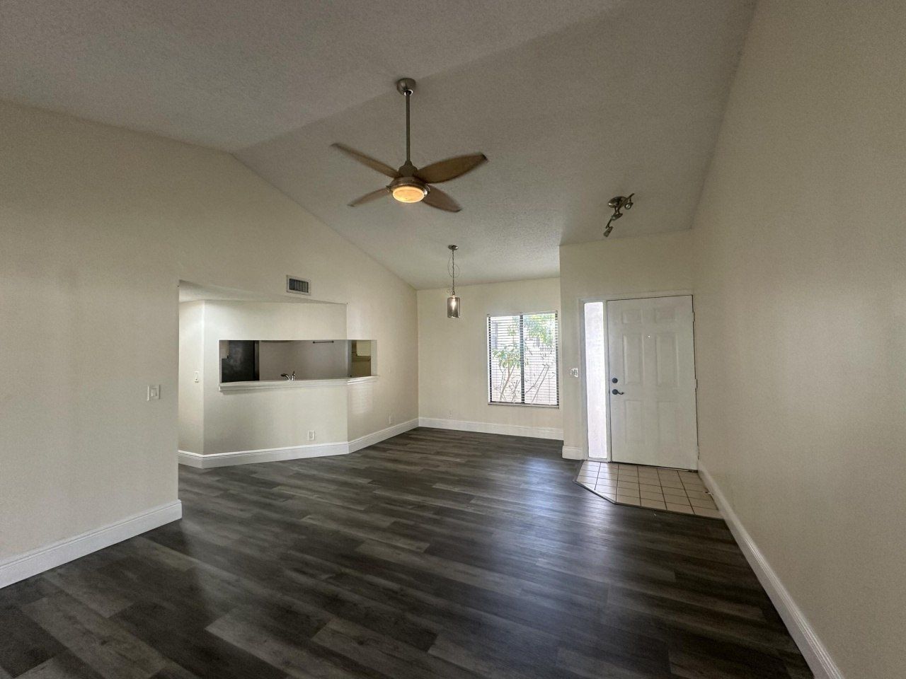 8 Via De Casas Sur, Unit 103, Boynton Beach, FL 33426 Photo