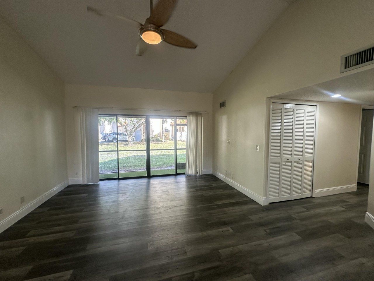 8 Via De Casas Sur, Unit 103, Boynton Beach, FL 33426 Photo