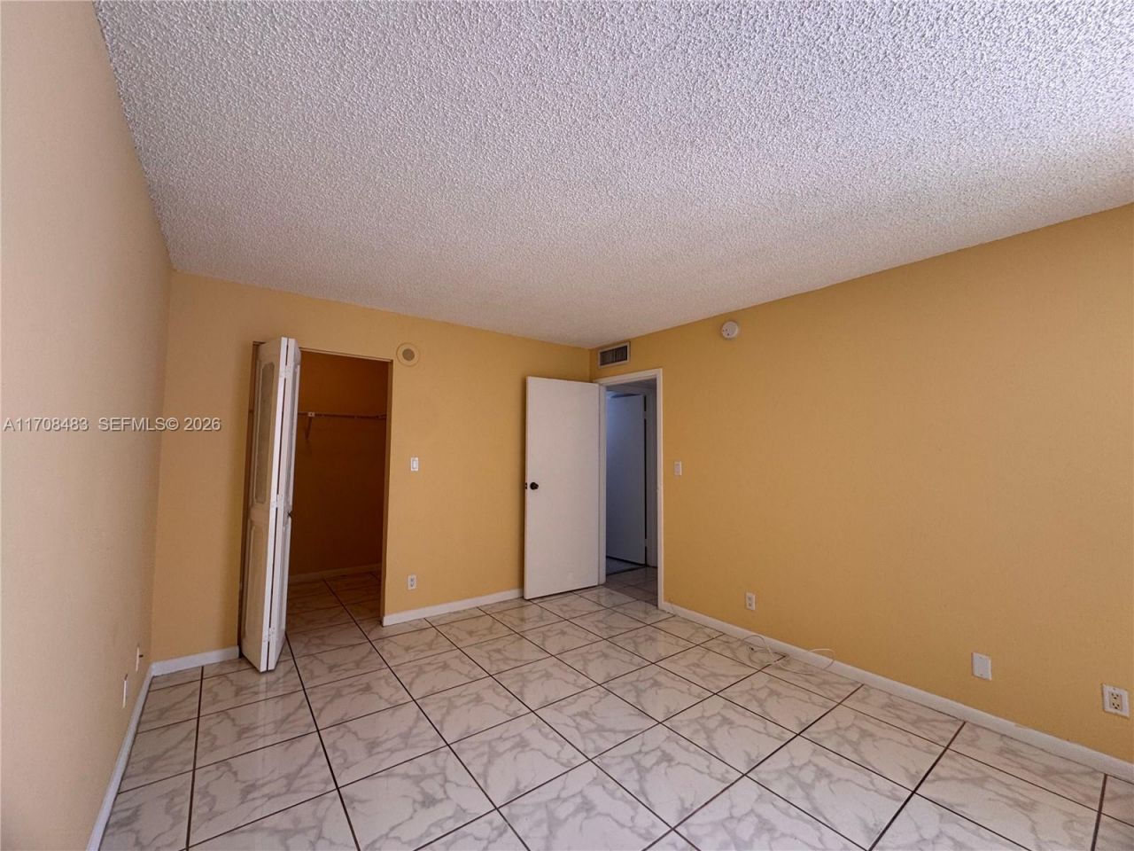 16919 N Bay Rd, Unit 117, Sunny Isles Beach, FL 33160 Photo