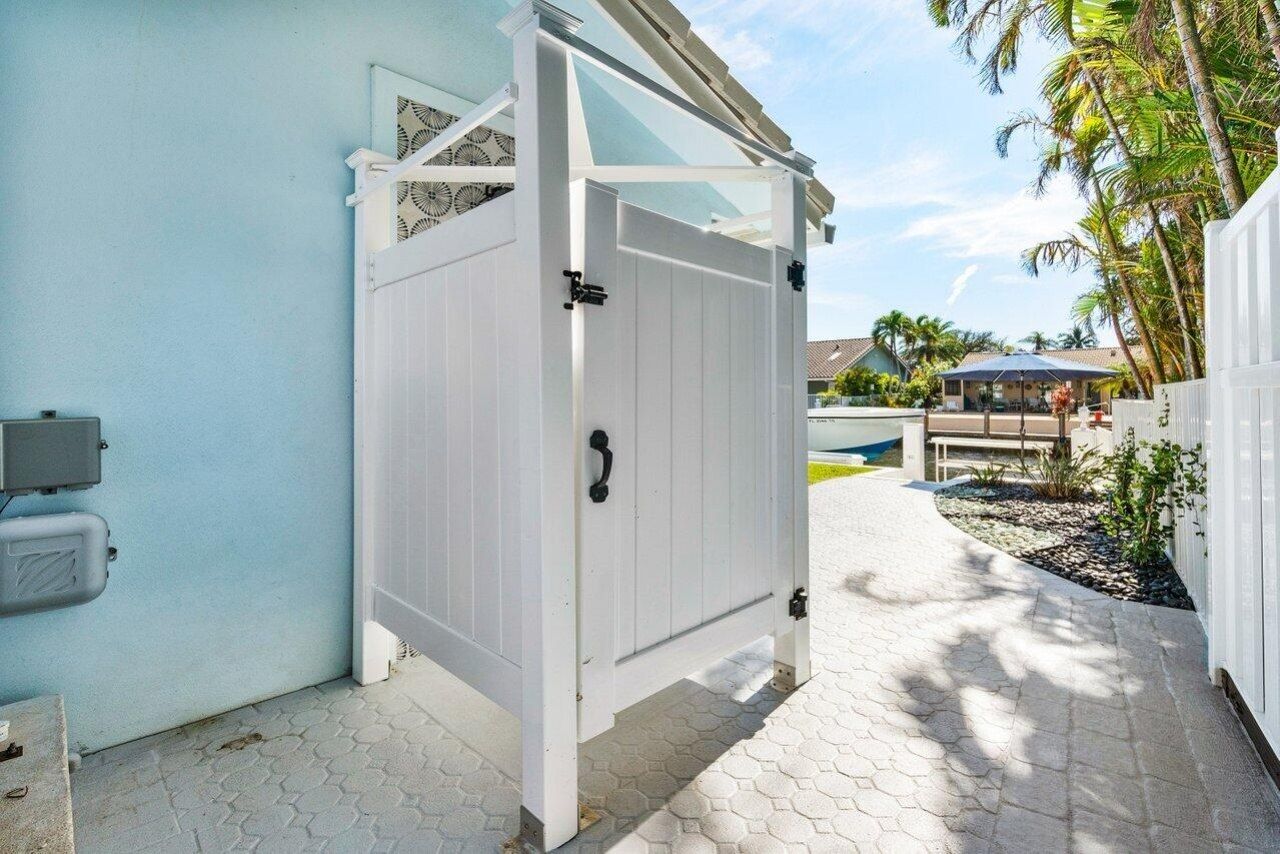 3020 NE 47th Street, Lighthouse Point, FL 33064 Photo