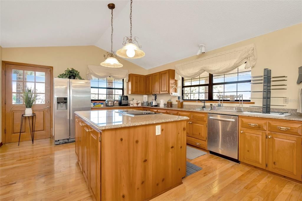 9229 Fort King Rd Road, Dade City, FL 33525 Photo