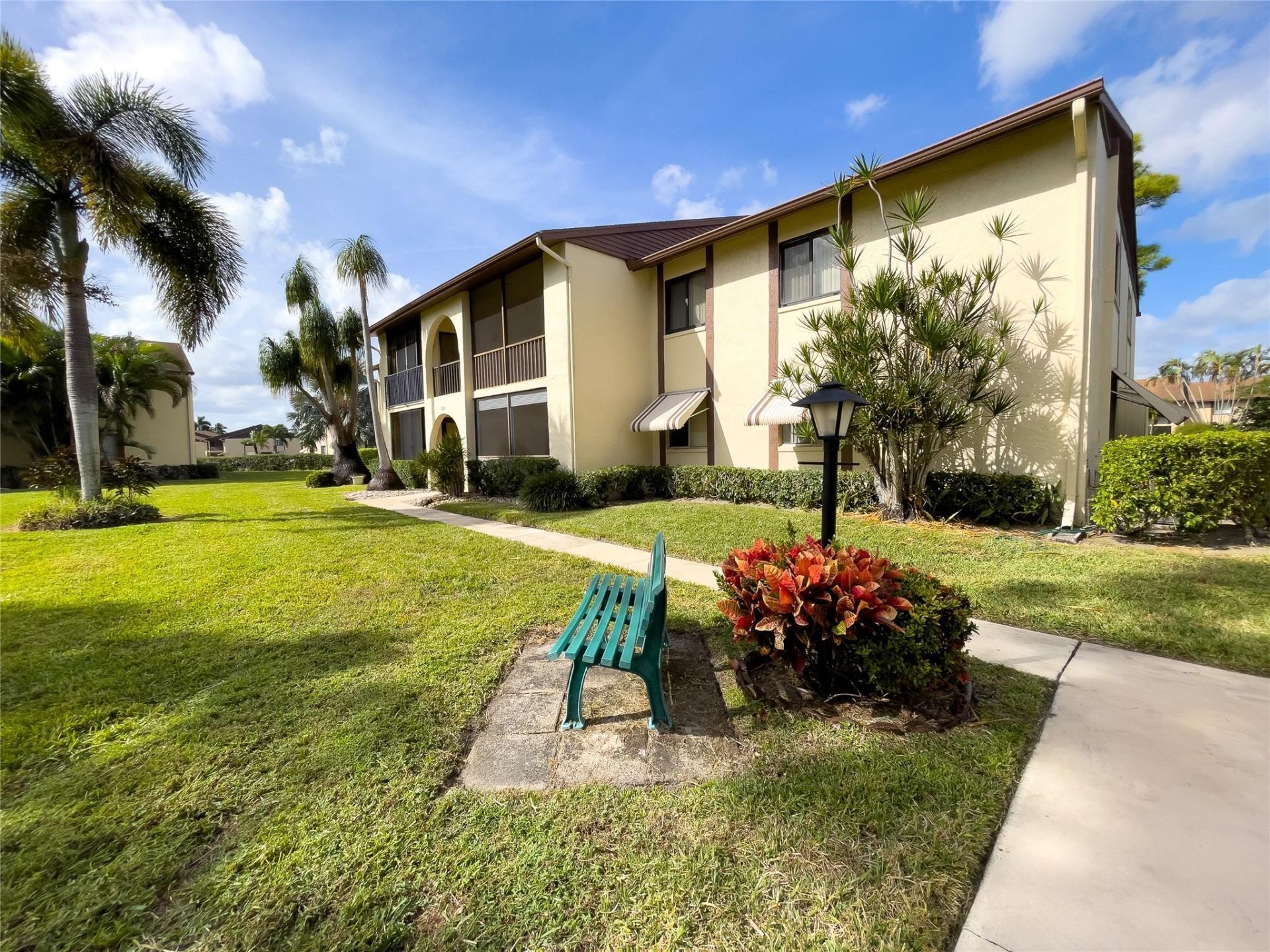 329 Knotty Pine Circle, Unit C2, Greenacres, FL 33463 Photo