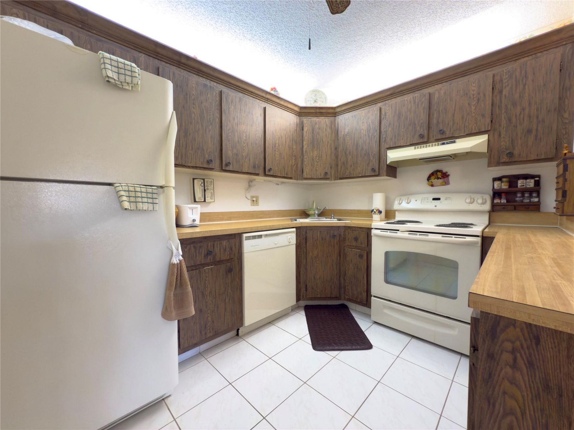 329 Knotty Pine Circle, Unit C2, Greenacres, FL 33463 Photo