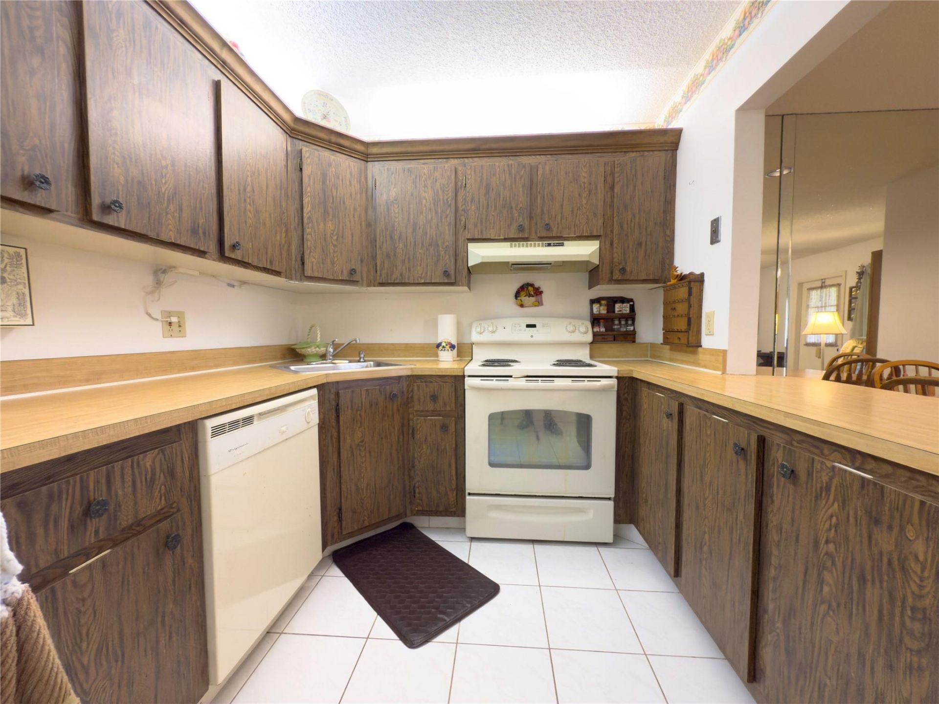 329 Knotty Pine Circle, Unit C2, Greenacres, FL 33463 Photo