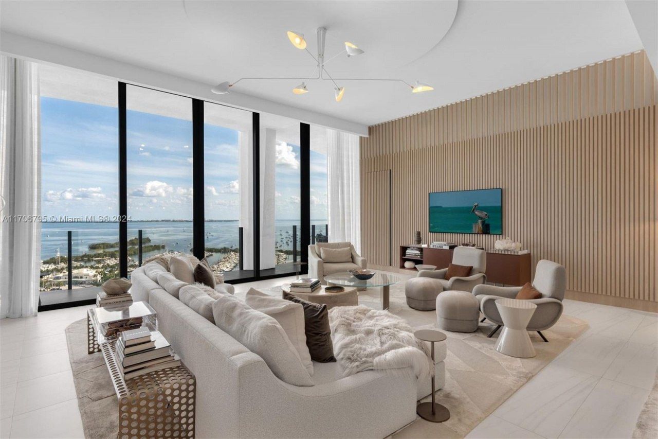 2811 S Bayshore Dr, Unit 20BC, Miami, FL 33133 Photo