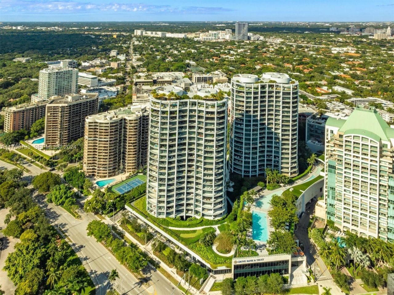 2811 S Bayshore Dr, Unit 20BC, Miami, FL 33133 Photo