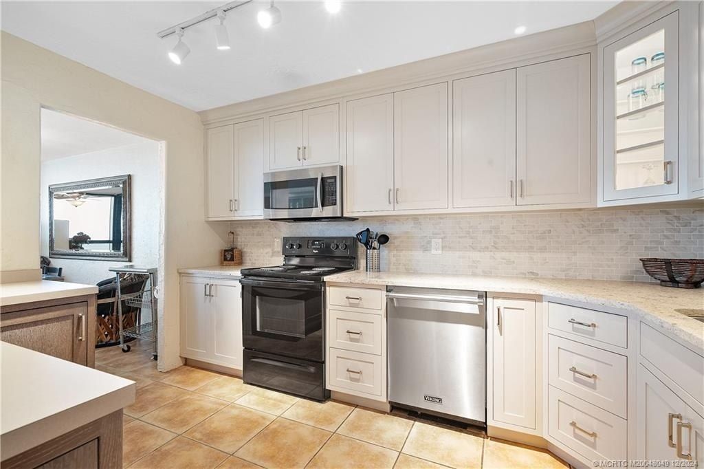 10410 S Ocean Drive, Unit 808, Jensen Beach, FL 34957 Photo