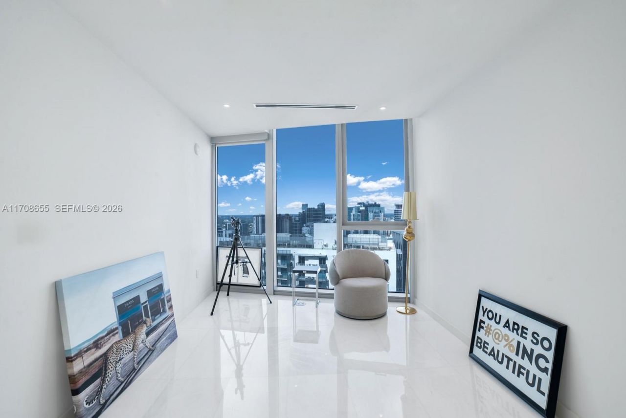 300 Biscayne Blvd Way, Unit 4703, Miami, FL 33131 Photo