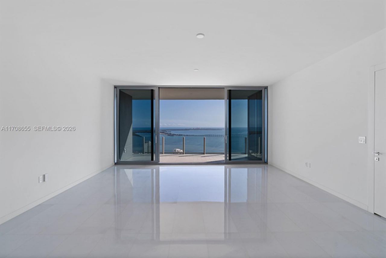 300 Biscayne Blvd Way, Unit 4703, Miami, FL 33131 Photo