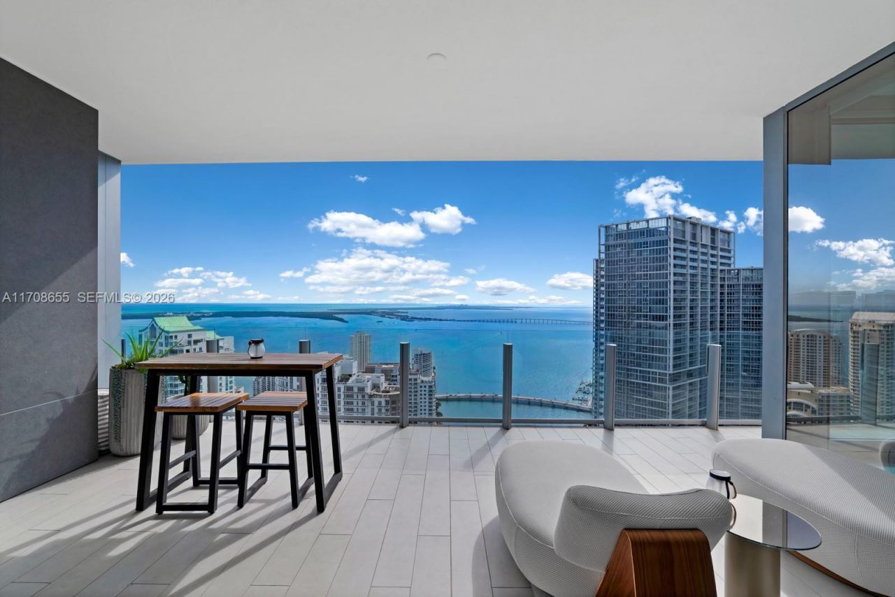 300 Biscayne Blvd Way, Unit 4703, Miami, FL 33131 Photo