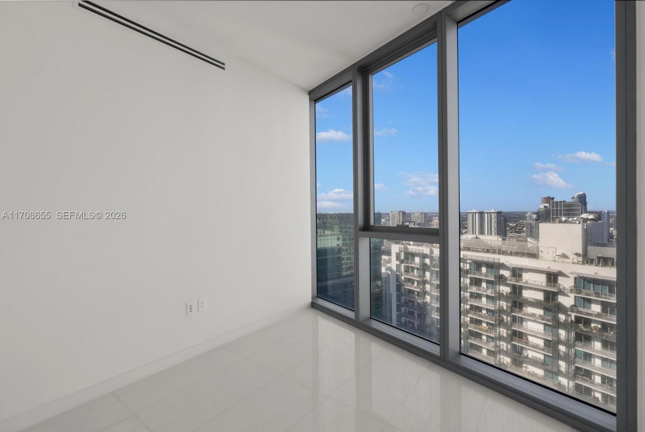 300 Biscayne Blvd Way, Unit 4703, Miami, FL 33131 Photo