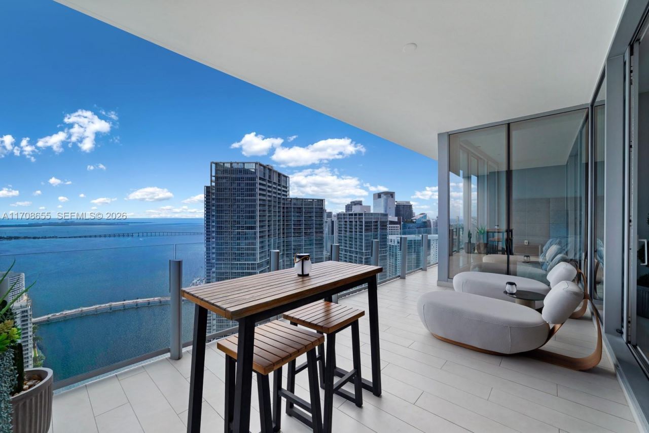 300 Biscayne Blvd Way, Unit 4703, Miami, FL 33131 Photo