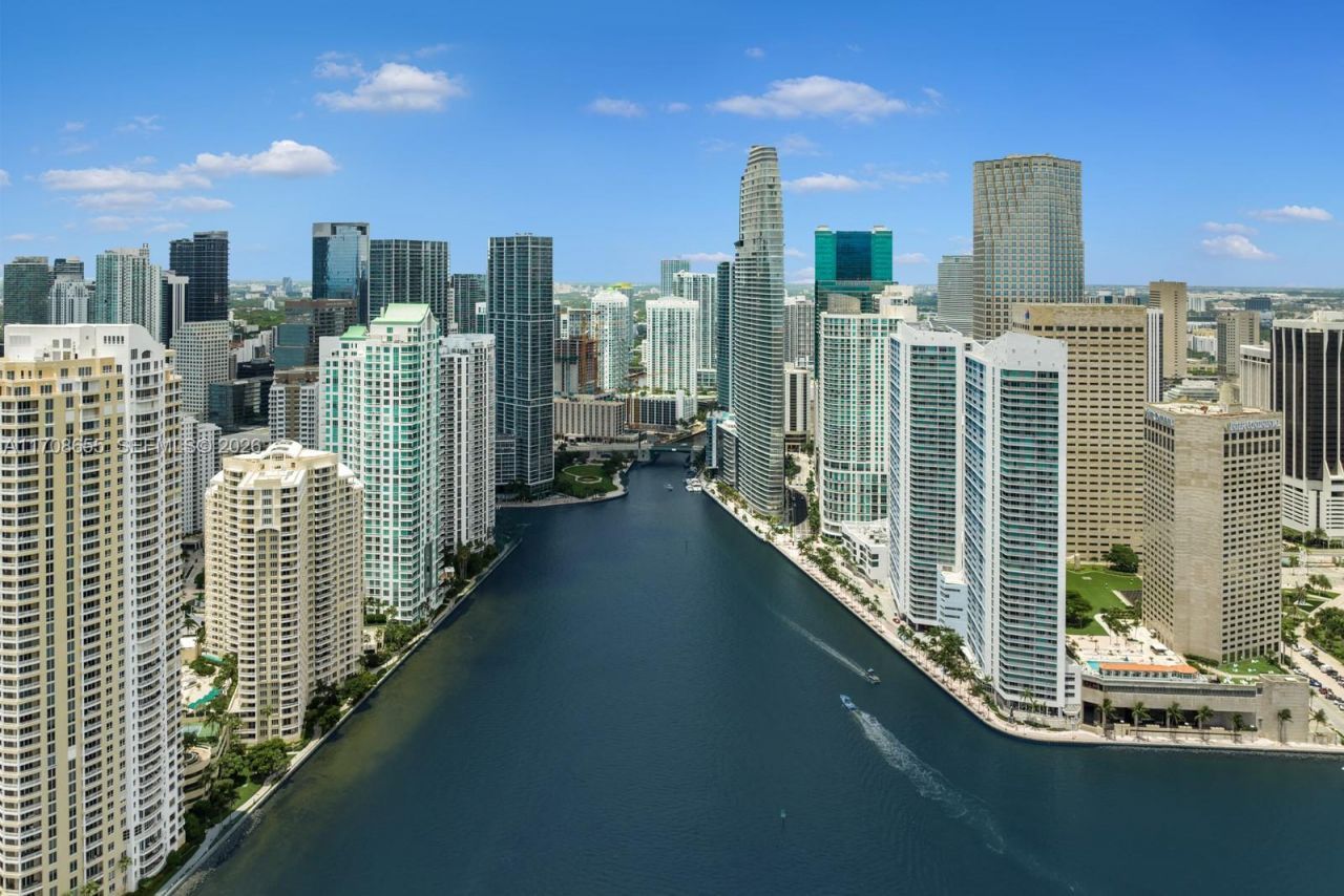 300 Biscayne Blvd Way, Unit 4703, Miami, FL 33131 Photo