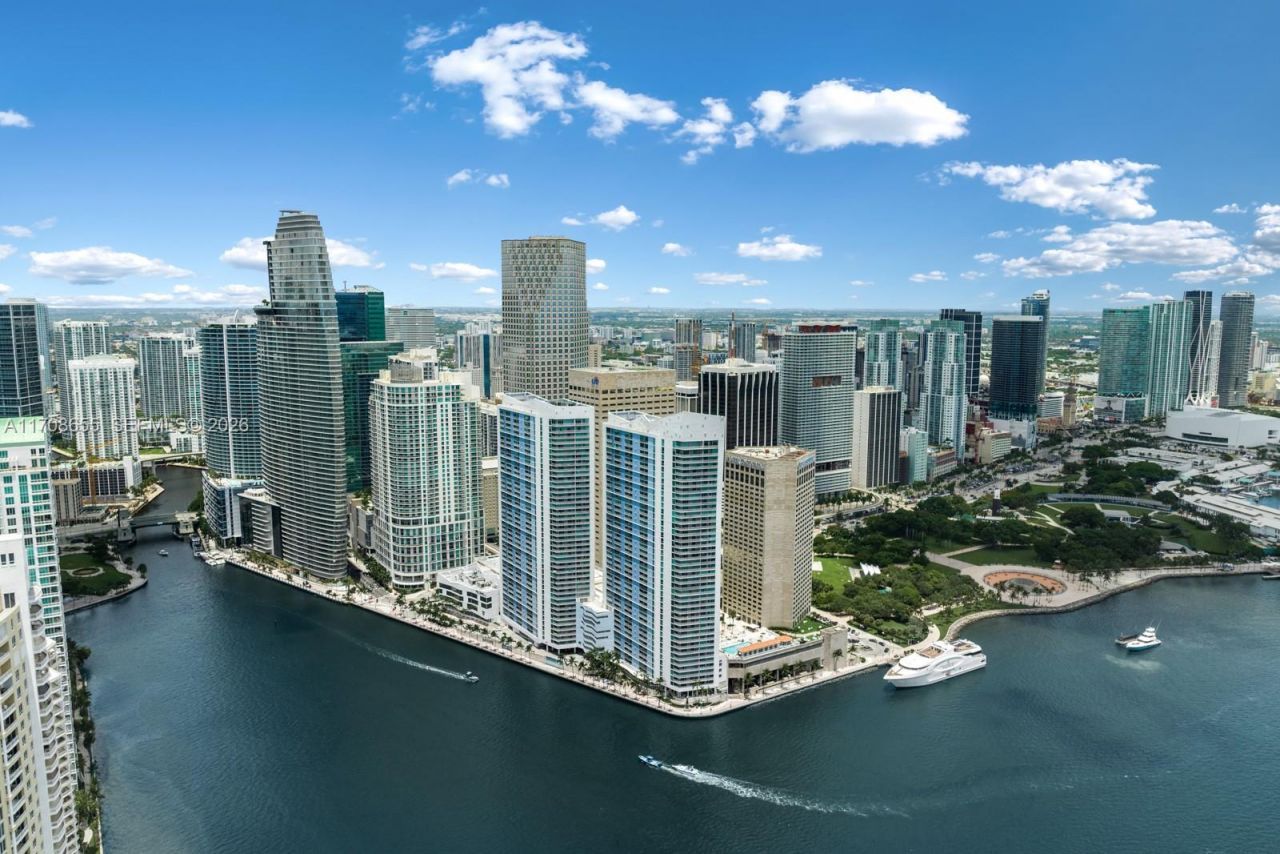 300 Biscayne Blvd Way, Unit 4703, Miami, FL 33131 Photo