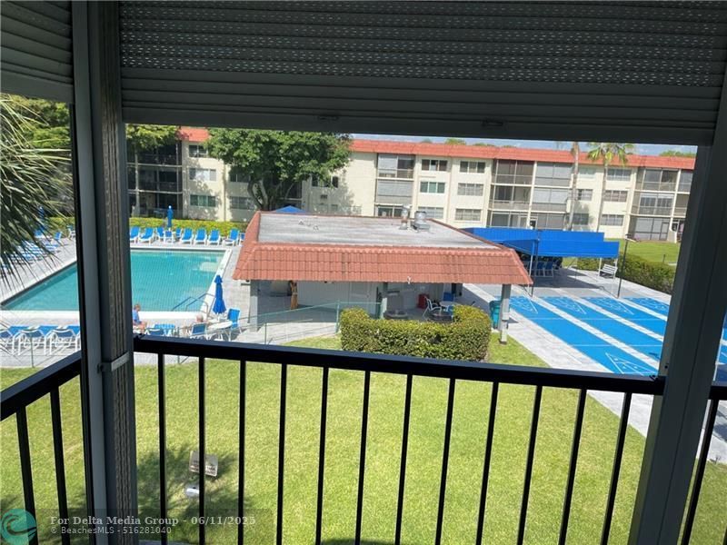 9410 N Hollybrook Lake Drive, Unit 310, Pembroke Pines, FL 33025 Photo