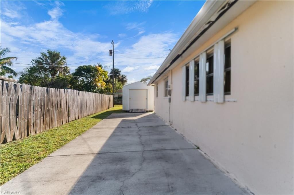 4820 Barcelona Cir, Naples, FL 34112 Photo